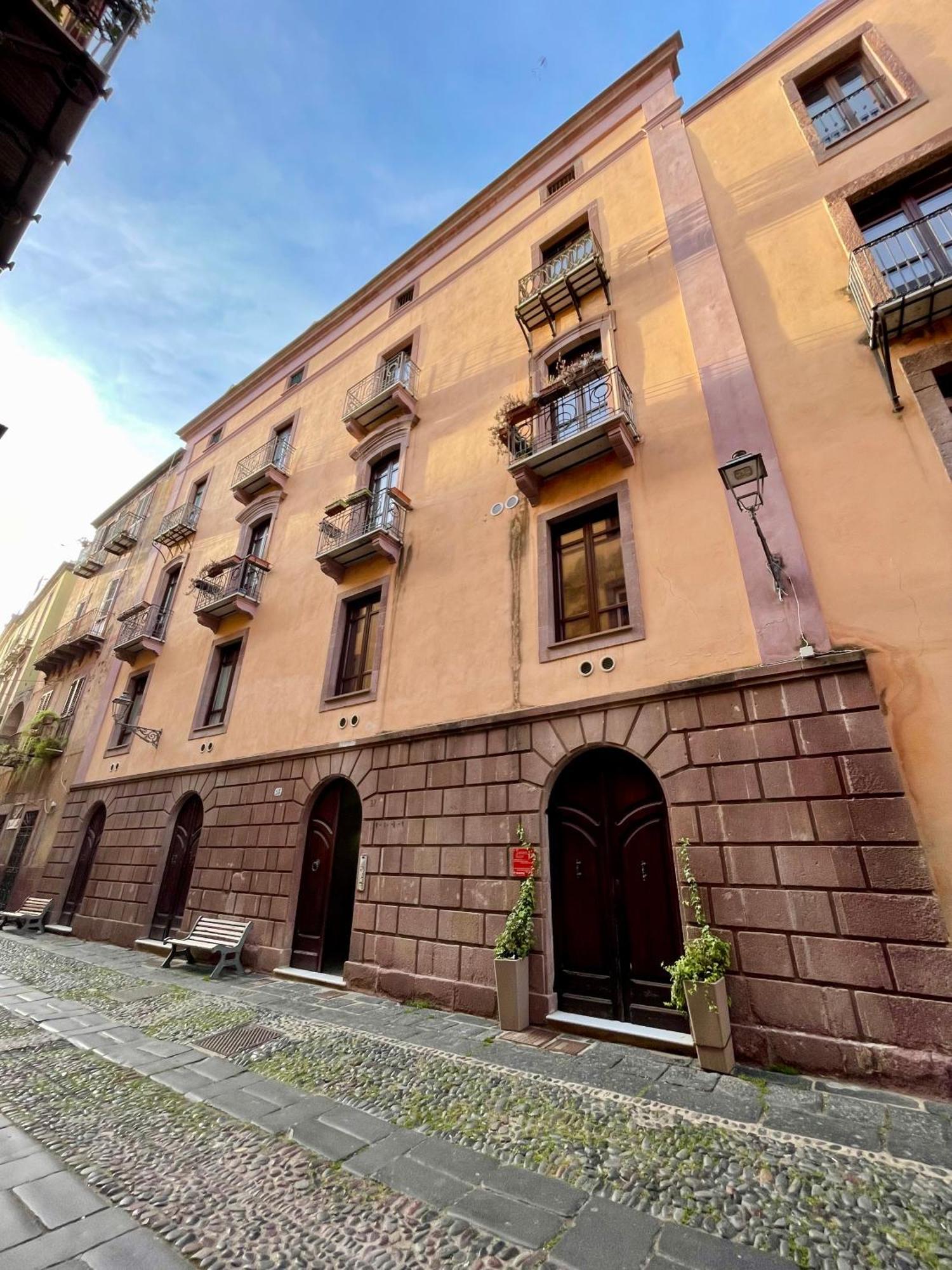 Sardinian Gallery Corso Bosa Exterior photo
