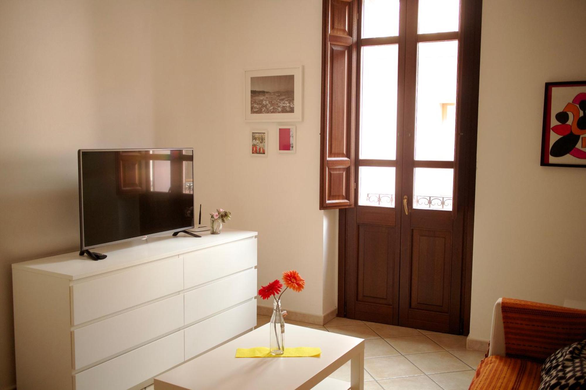 Sardinian Gallery Corso Bosa Room photo